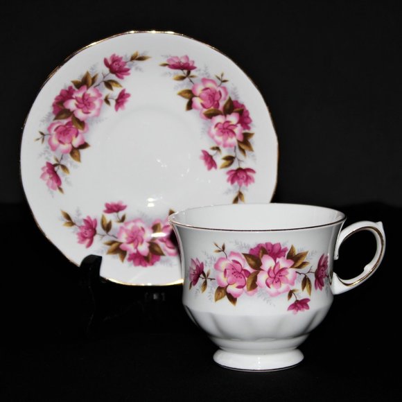 Vintage Royal Minster Cup & Saucer with Yellow and White Floral w/Gold Trim - Picture 14 of 15
